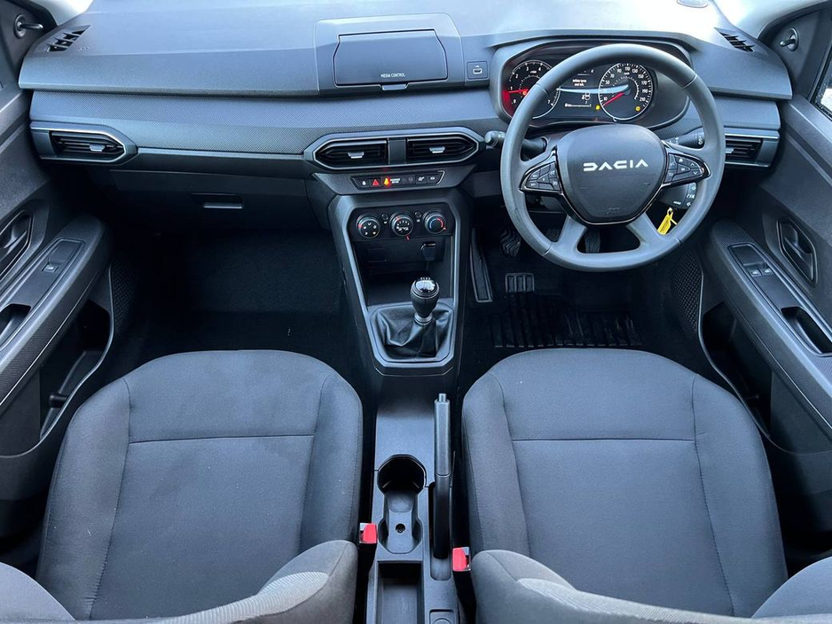 2024 Dacia Jogger ESSENTIAL 7-SEATER 1.0 TCE // PARKING SENSORS // AIR CONDITIONING // CRUISE CONTROL €19,900