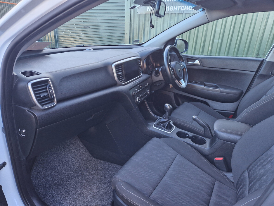 2022 Kia Sportage - image 13