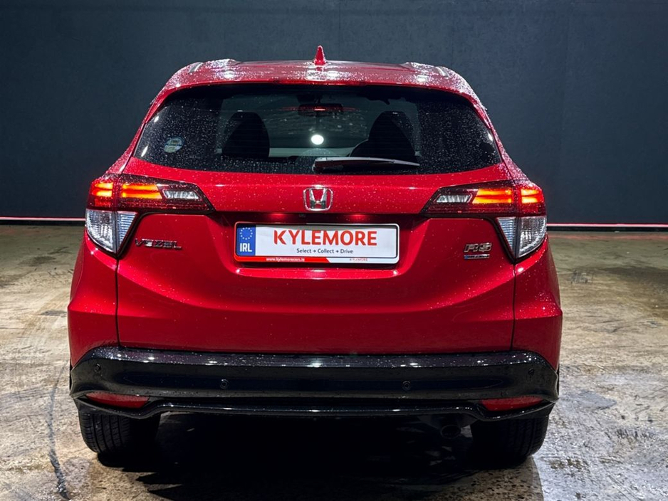 2017 Honda Vezel - image 4