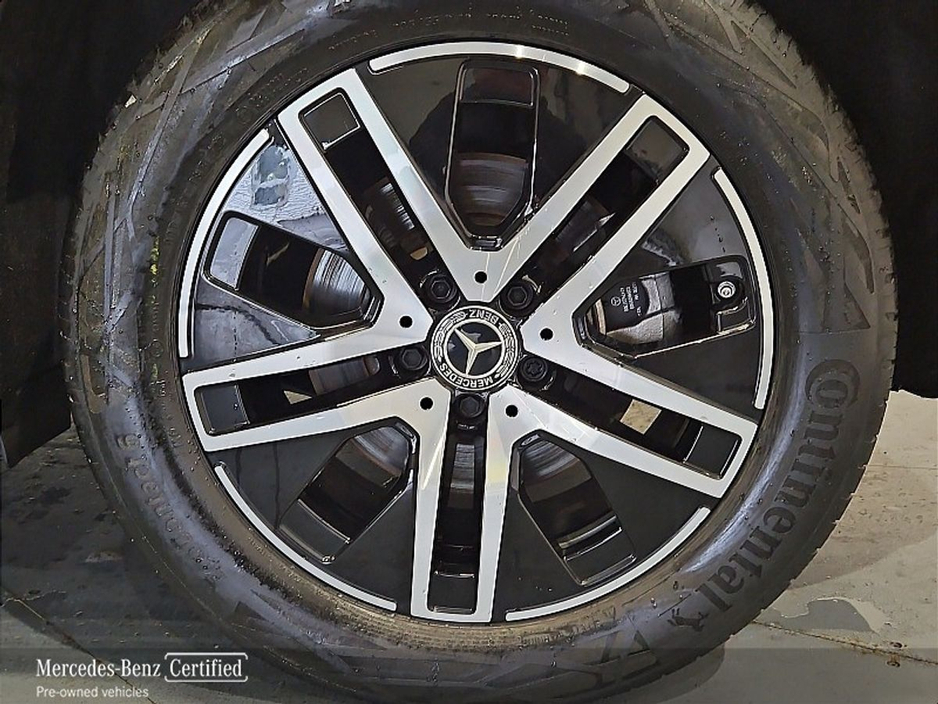 2022 Mercedes-Benz GLA Class - image 5