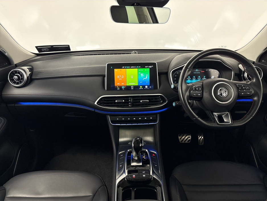 2022 MG HS EXCLUSIVE PHEV AUTO**PANORAMIC ROOF**DIGITAL DASH**TOUCH SCREEN APPLE CAR PLAY**MULTIFUNCTIONAL STEERING WHEEL**HEATED LEATHER SEATS**ELECTRIC SEATS**ELECTRIC FOLDING MIRRORS**ELECTRIC TAILGATE** €24,995