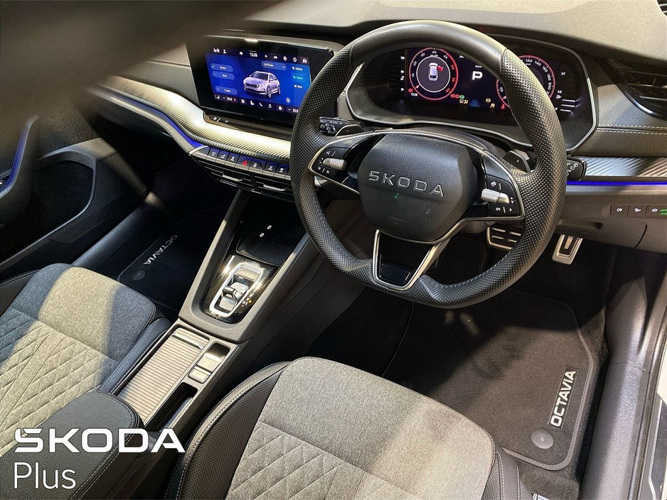 2025 Skoda Octavia - image 7