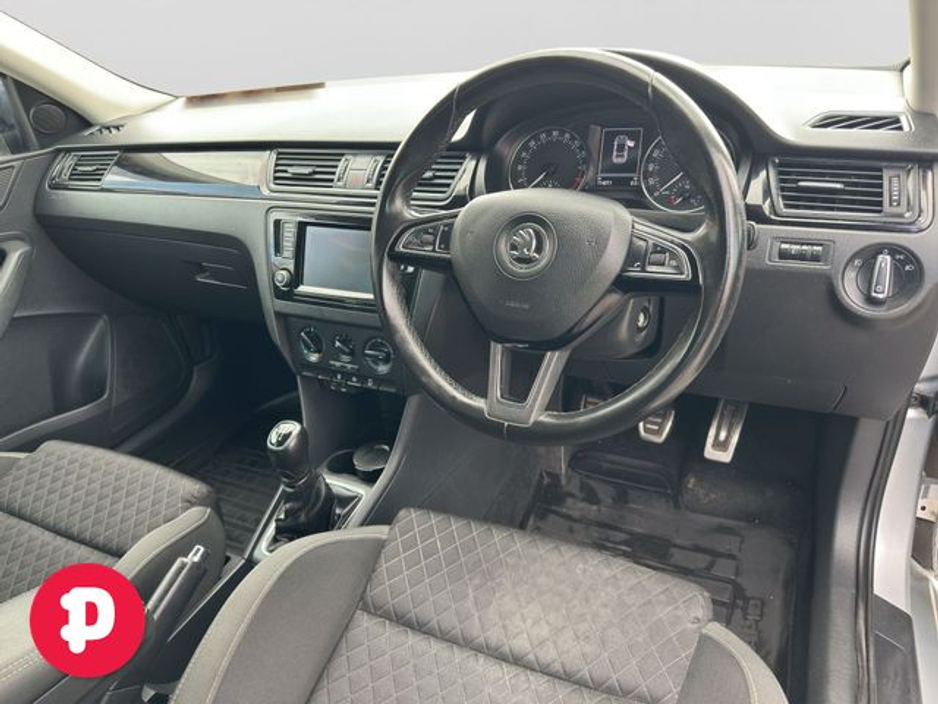 2017 Skoda Rapid - image 4