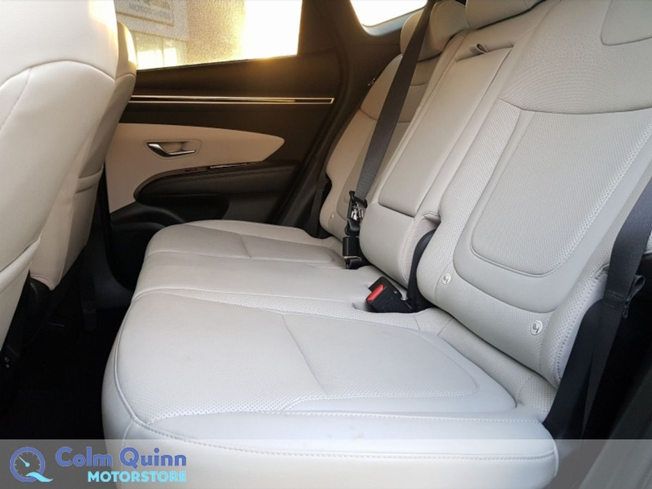 2022 Hyundai Tucson - image 10