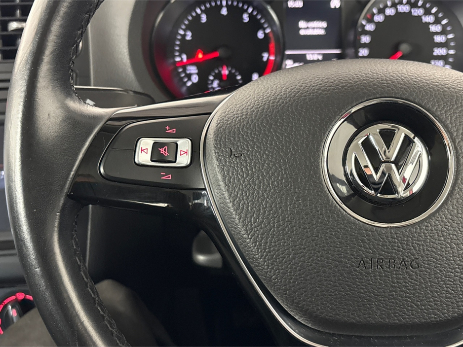 2017 Volkswagen Polo - image 21