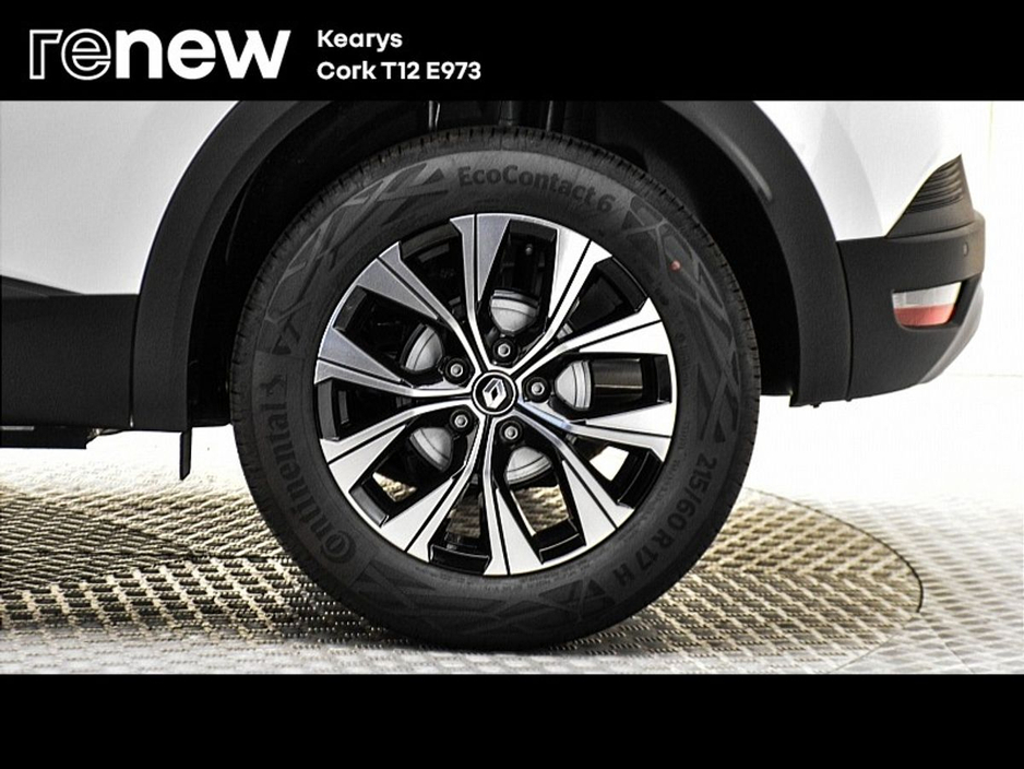 2022 Renault Captur - image 9