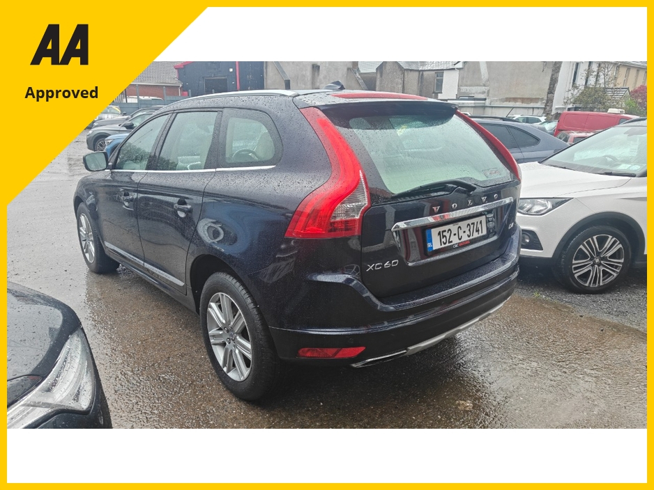 2015 Volvo XC60 - image 9