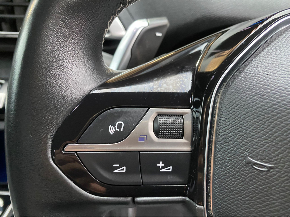 2023 Peugeot 3008 - image 19