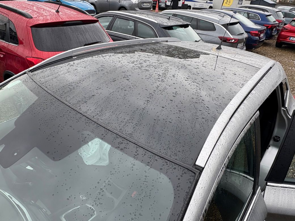 2017 Nissan Qashqai - image 5