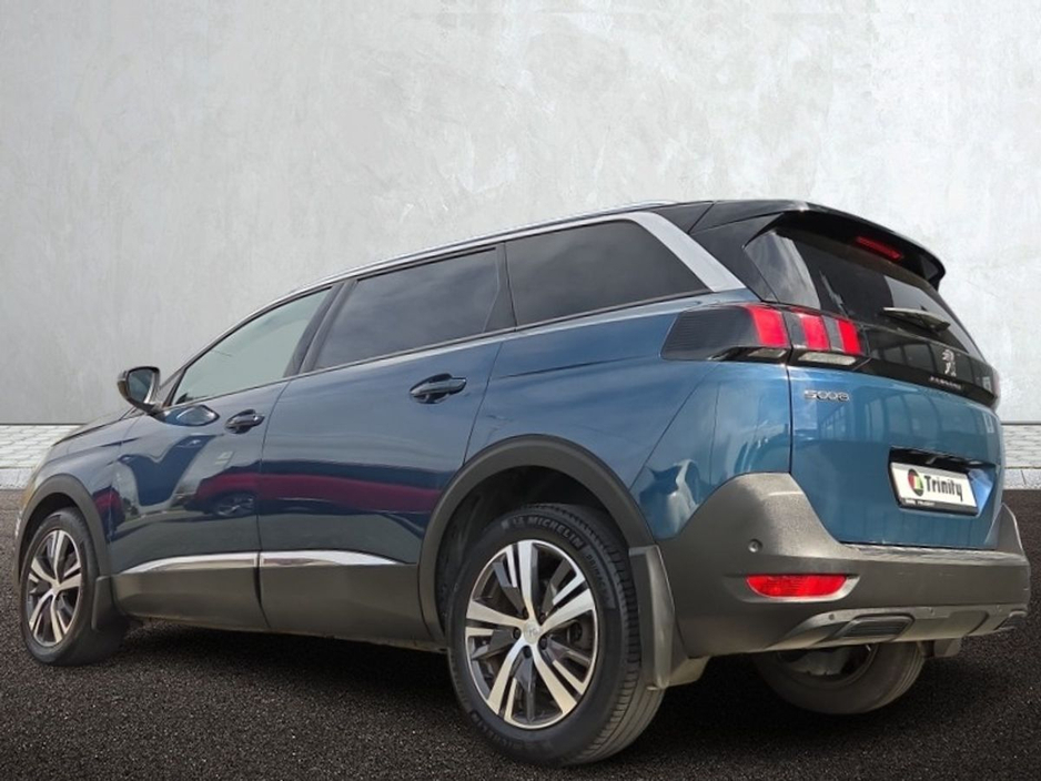 2023 Peugeot 5008 - image 17