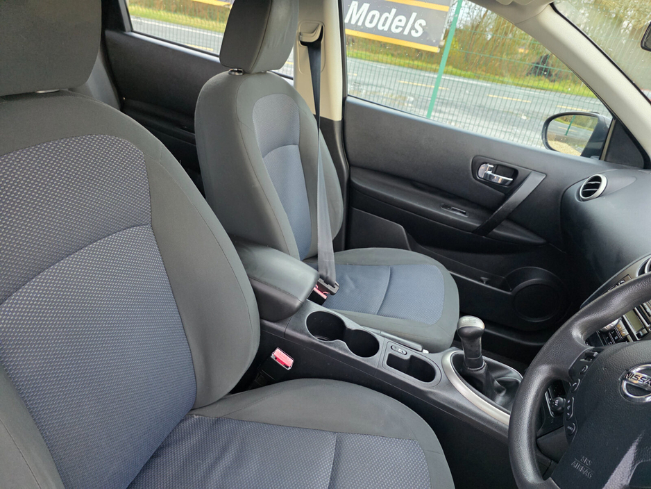 2011 Nissan Qashqai 1.6 XE ISS €3,500
