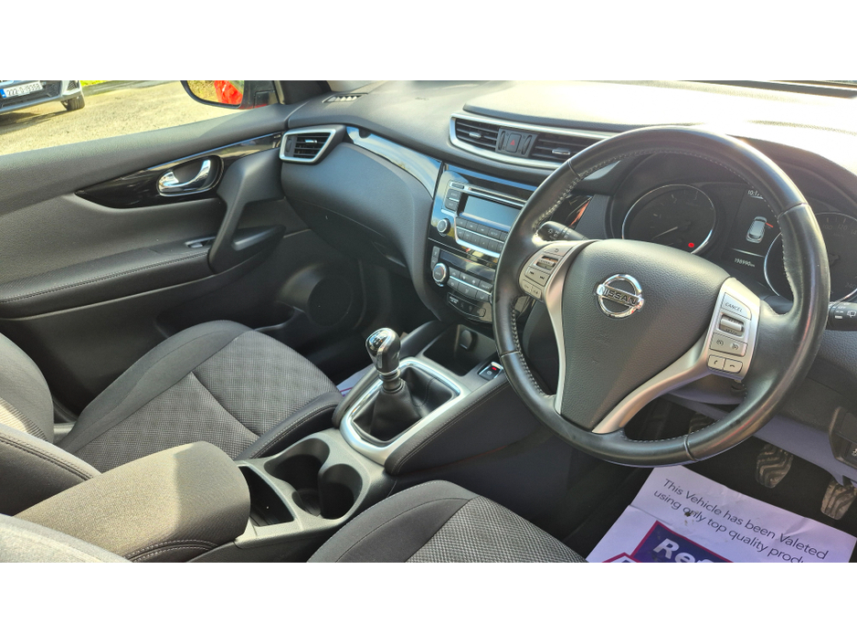 2015 Nissan Qashqai - image 13