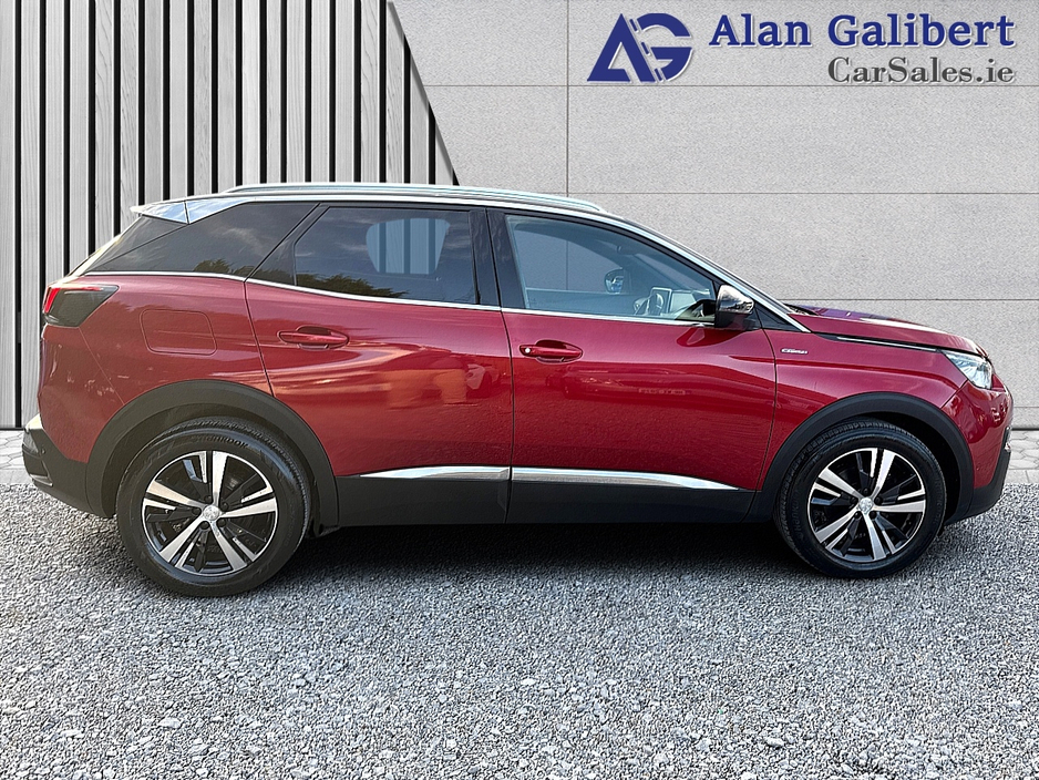 2019 Peugeot 3008 - image 3