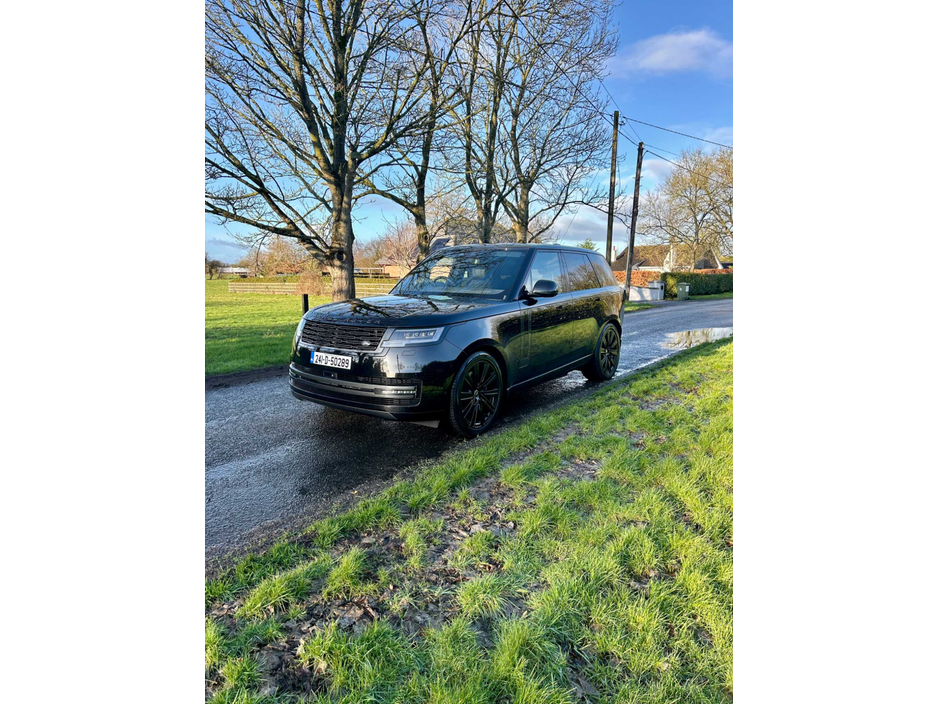 2024 Land Rover Range Rover Sport - image 2