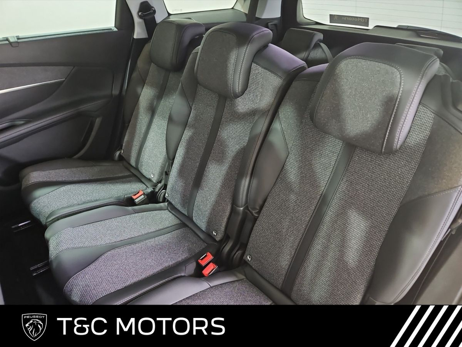 2019 Peugeot 5008 - image 7