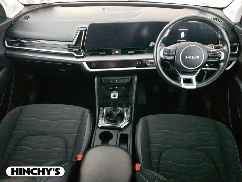 2023 Kia Sportage - image 2