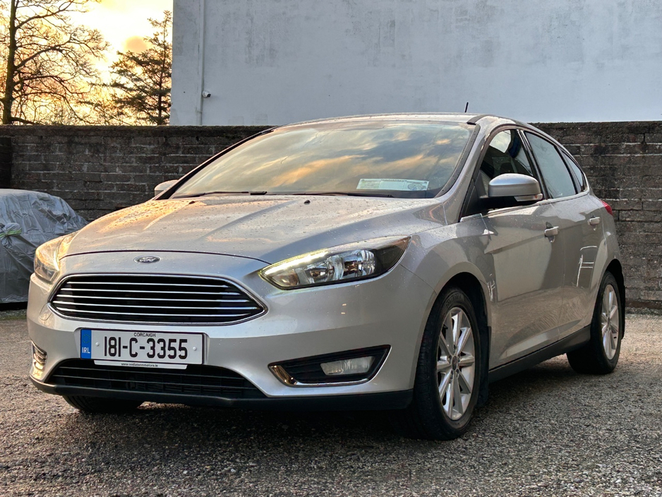 2018 Ford Focus - image 8