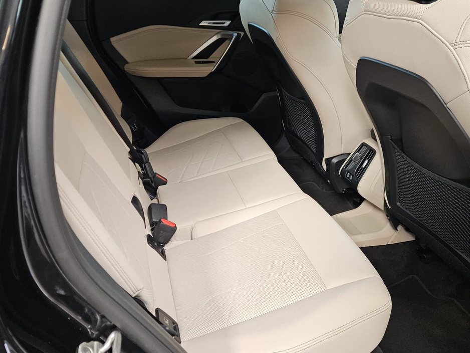 2023 BMW X1 - image 7