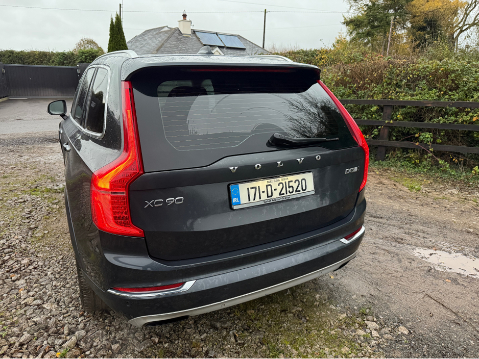 2017 Volvo XC90 - image 6