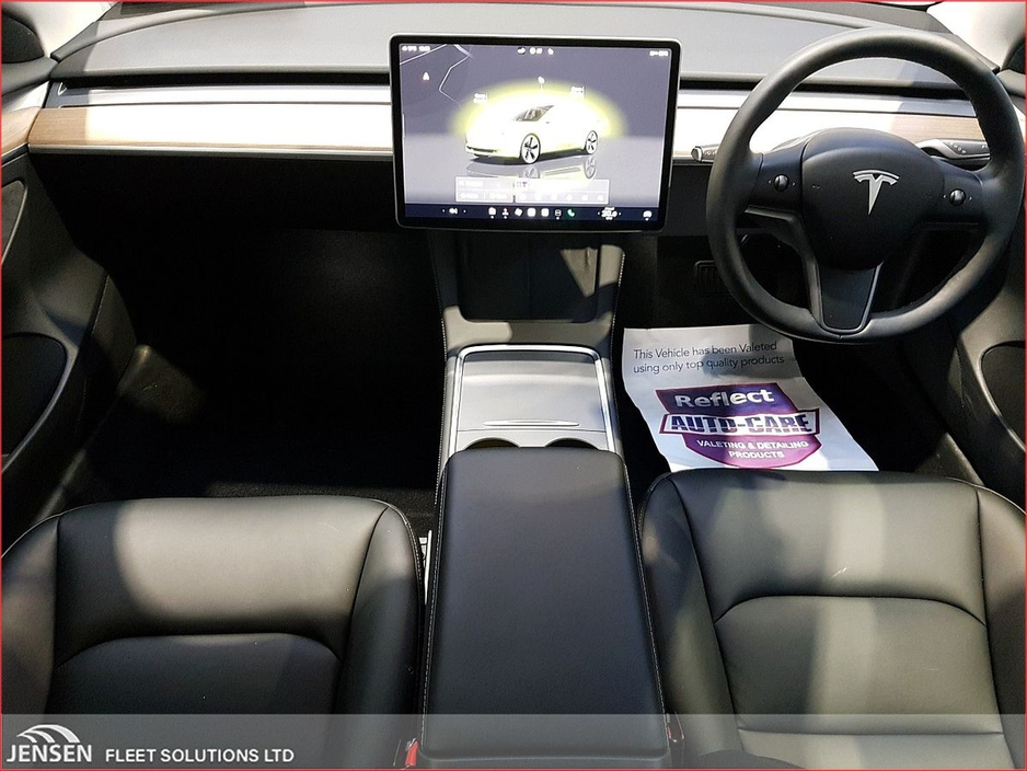2023 Tesla Model 3 - image 2