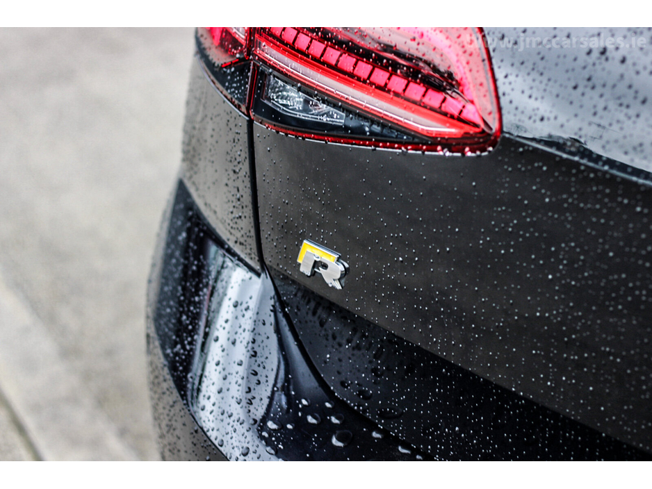 2019 Volkswagen Golf - image 14