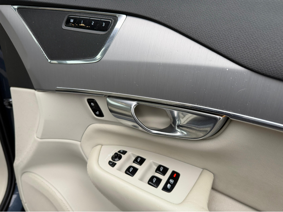 2020 Volvo XC90 MOMENTUM PRO D5 AWD AUTO *PANORAMIC SUNROOF* €35,900