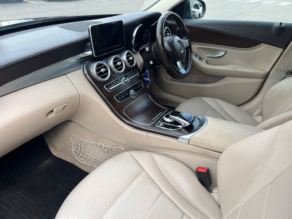 2014 Mercedes-Benz C Class - image 11