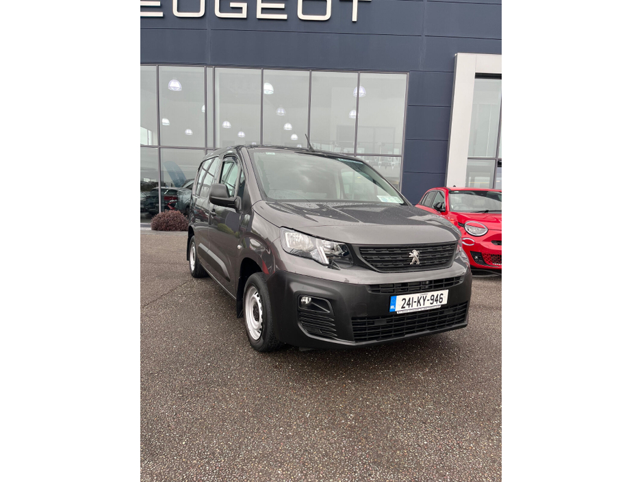 2024 Peugeot Partner 