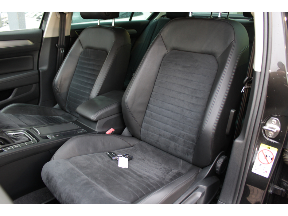 2018 Volkswagen Passat 2.0TDI 150BHP ELEGANCE EDITION 4DR SALOON // 1 OWNER IN IMMACULATE CONDITION // WELL WORTH VIEWING // BUY WITH CONFIDENCE AA AND SIMI APPROVED DEALER 2025 // FINANCE ARRANGED // TRADE INS WELCOME // €19,950