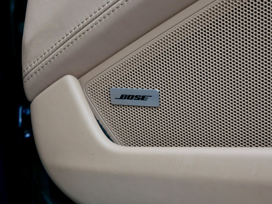 2022 Porsche 911 - image 21