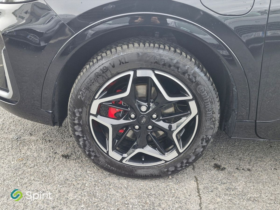 2026 Ford Kuga - image 9