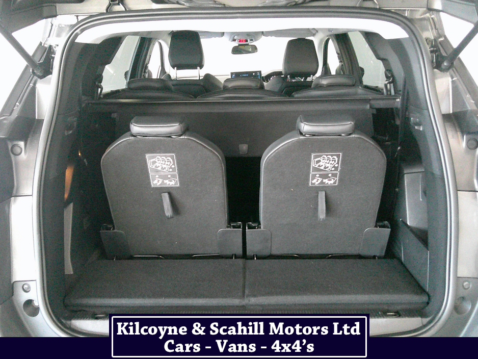 2021 Peugeot 5008 ALLURE BLUEHDI 7 Seater *Leather Interior + Heated Seats* €30,950