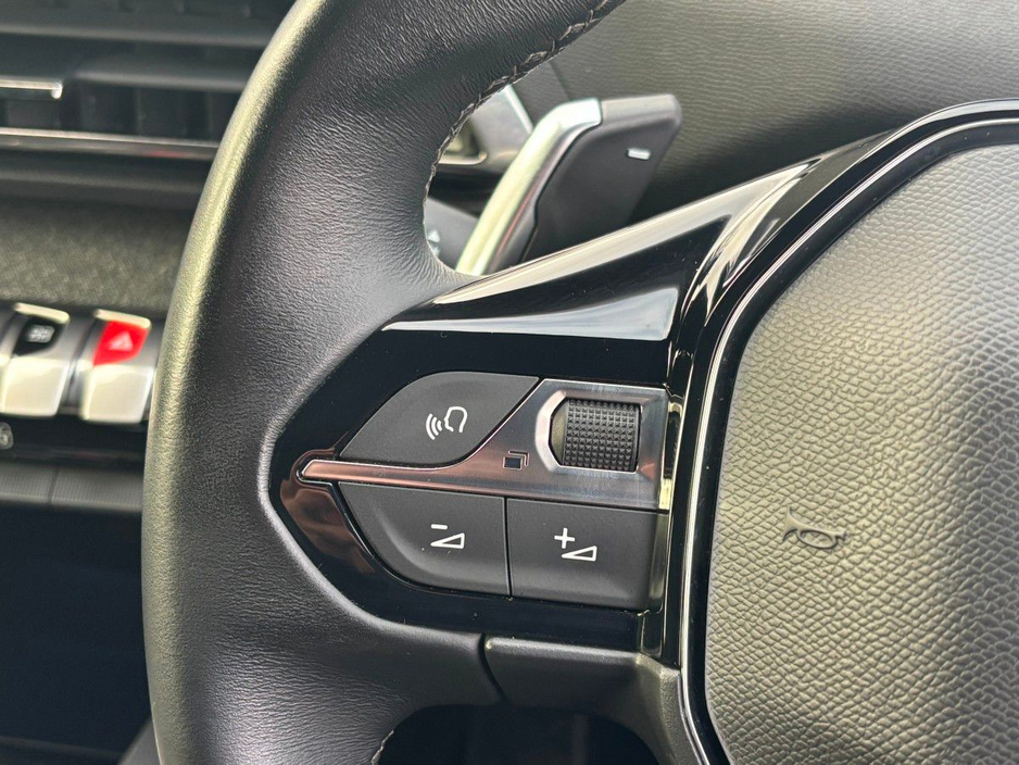 2023 Peugeot 3008 - image 16