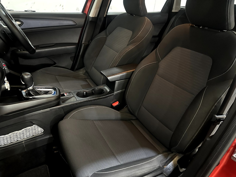 2022 Renault Arkana - image 8