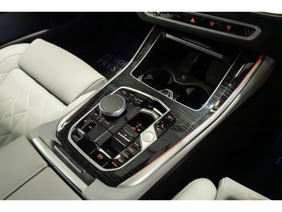 2024 BMW X5 - image 22