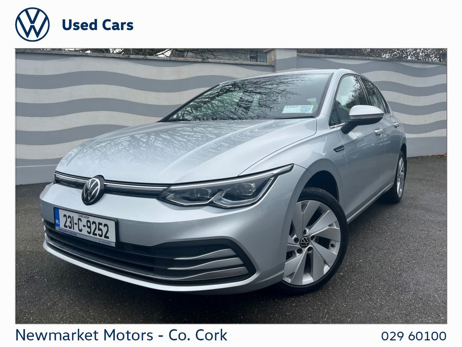 2023 Volkswagen Golf - image 13