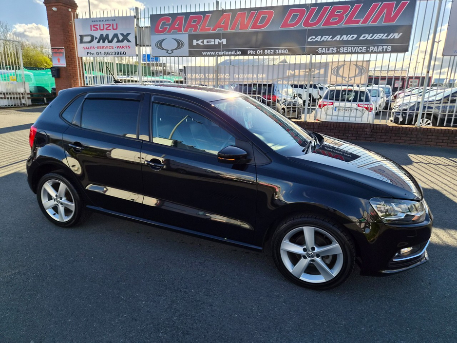 2017 Volkswagen Polo - image 2