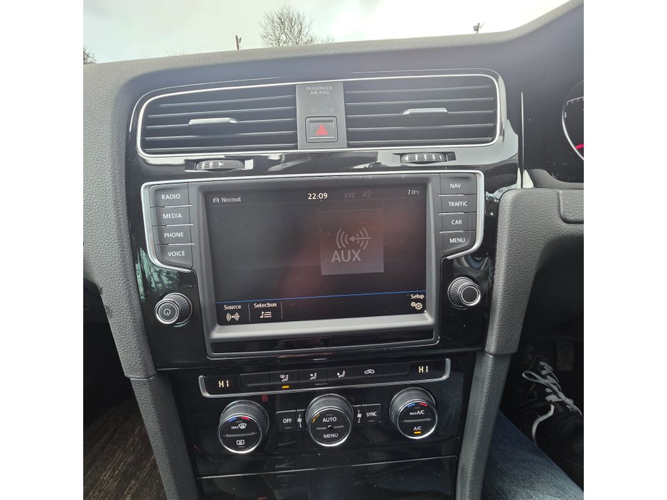 2017 Volkswagen Golf 1.4 TSI 3DR 150HP Highline €15,950