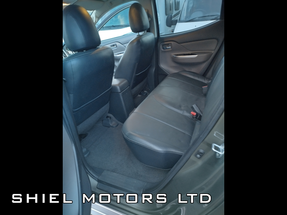 2020 Mitsubishi L200 CREW CAB PICK UP 4X4 MANUAL €25,750