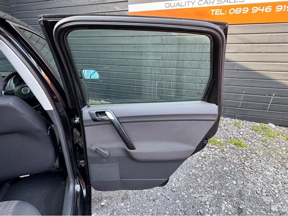 2006 Volkswagen Polo - image 15