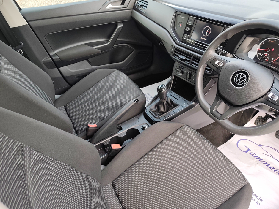 2021 Volkswagen Polo - image 8