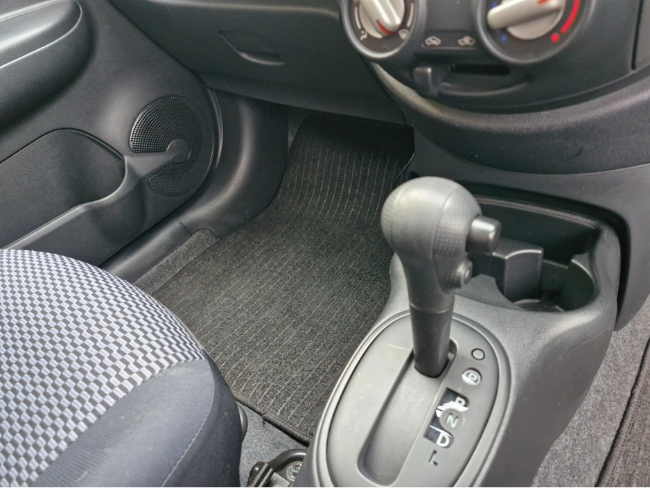 2015 Nissan March Automatic €7,995