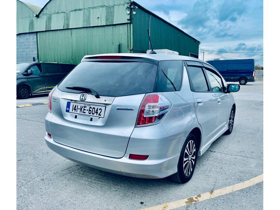 2014 Honda Shuttle - image 7