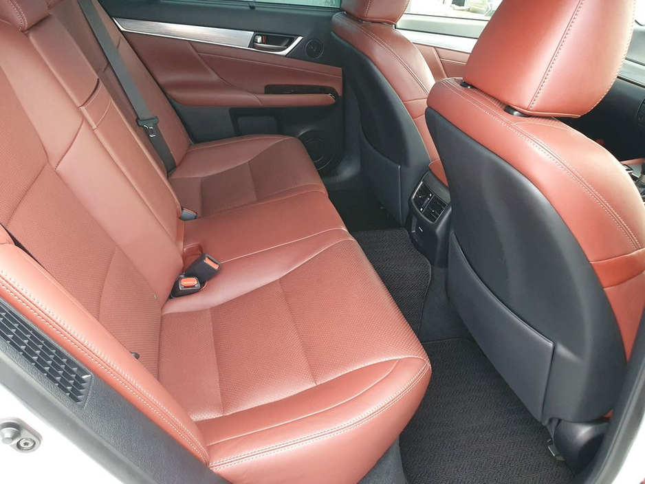 2014 Lexus GS 300 H - image 23