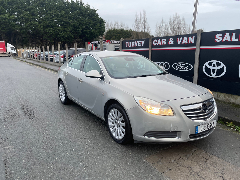 2010 Vauxhall Insignia - image 2