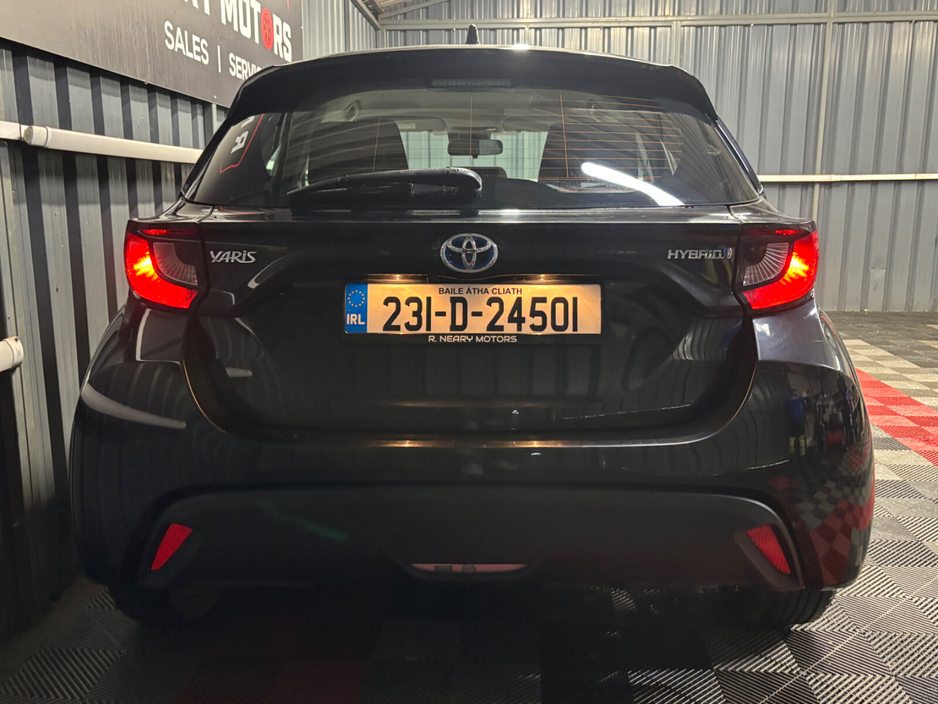 2023 Toyota Yaris 1.5 Hybrid 5Dr Luna €19,950
