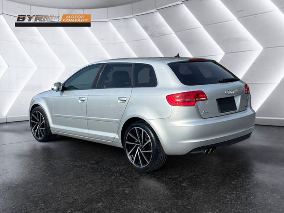 2011 Audi A3 - image 3