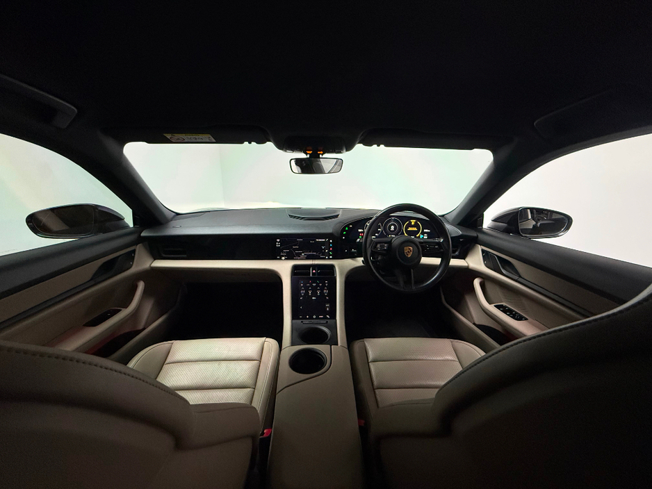 2022 Porsche Taycan - image 13