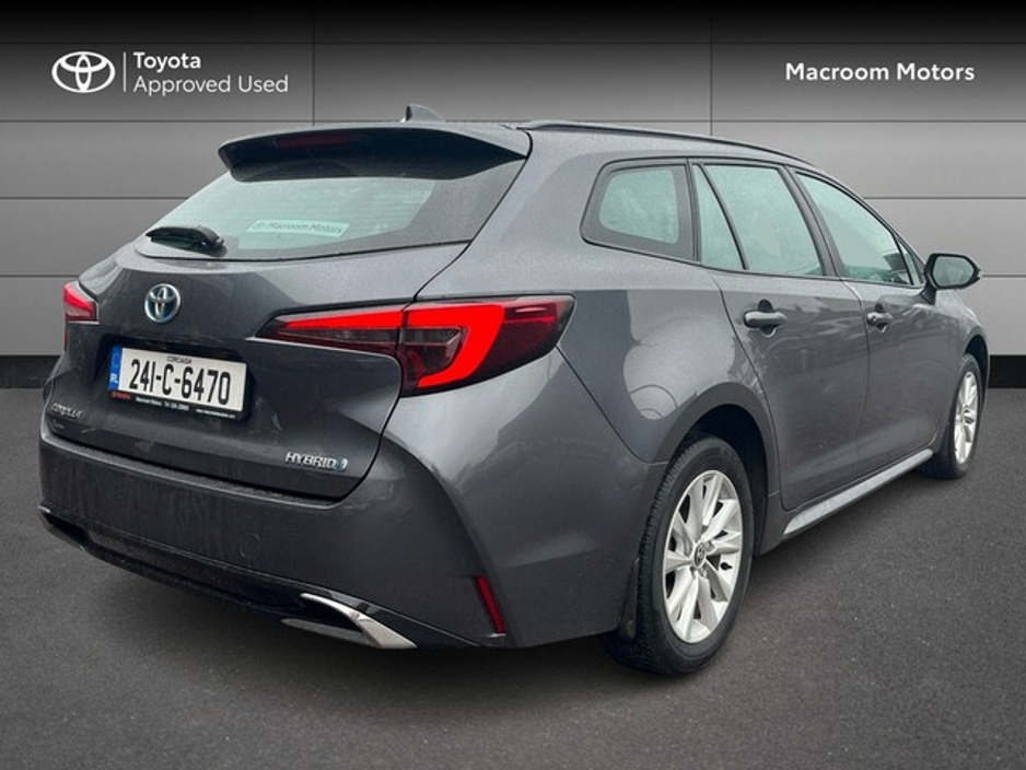 2024 Toyota Corolla - image 2