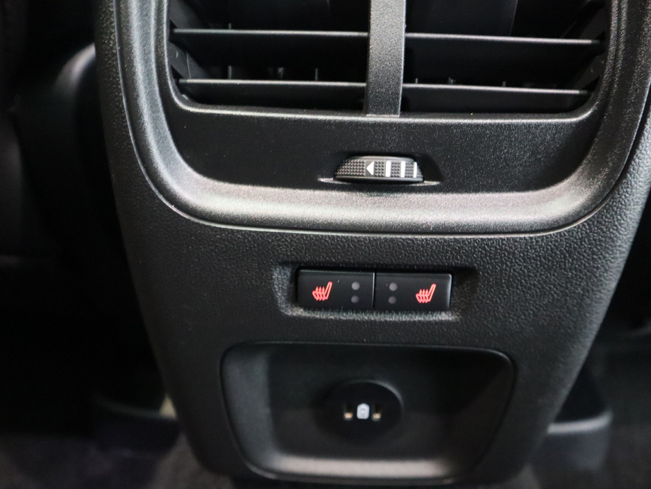 2025 Ford Kuga - image 28